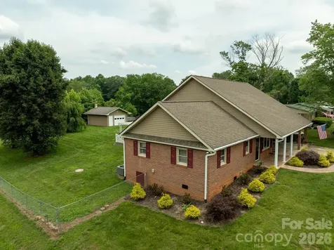 2411 Allendale Circle Lenoir NC 28645