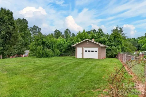 2411 Allendale Circle Lenoir NC 28645