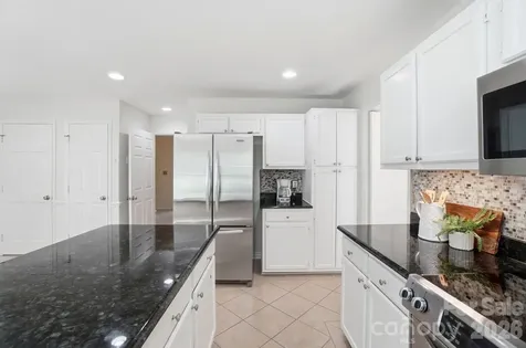 723 Walnut Point Drive Matthews NC 28105
