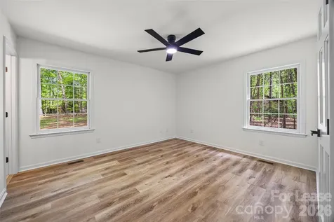 17700 Mckee Road Charlotte NC 28278