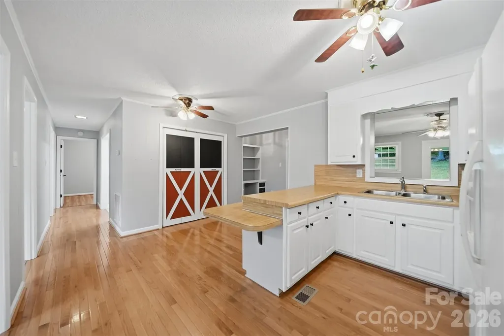 9357 Keller Avenue Hildebran NC 28637