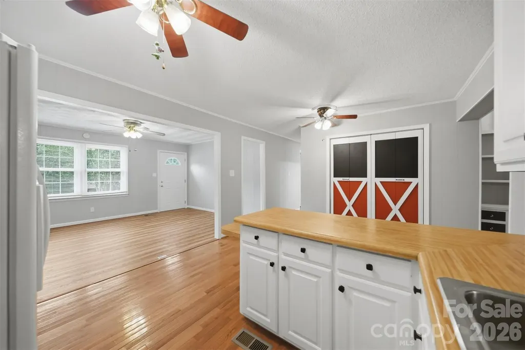 9357 Keller Avenue Hildebran NC 28637