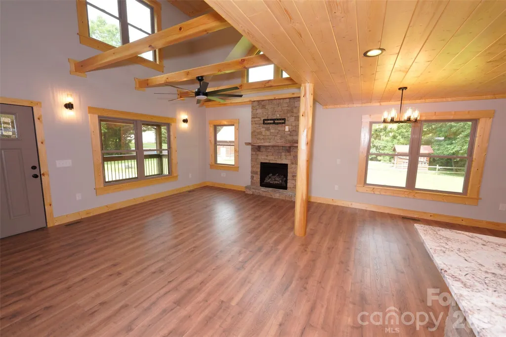 81 Breezy Creek Lane Maggie Valley NC 28751