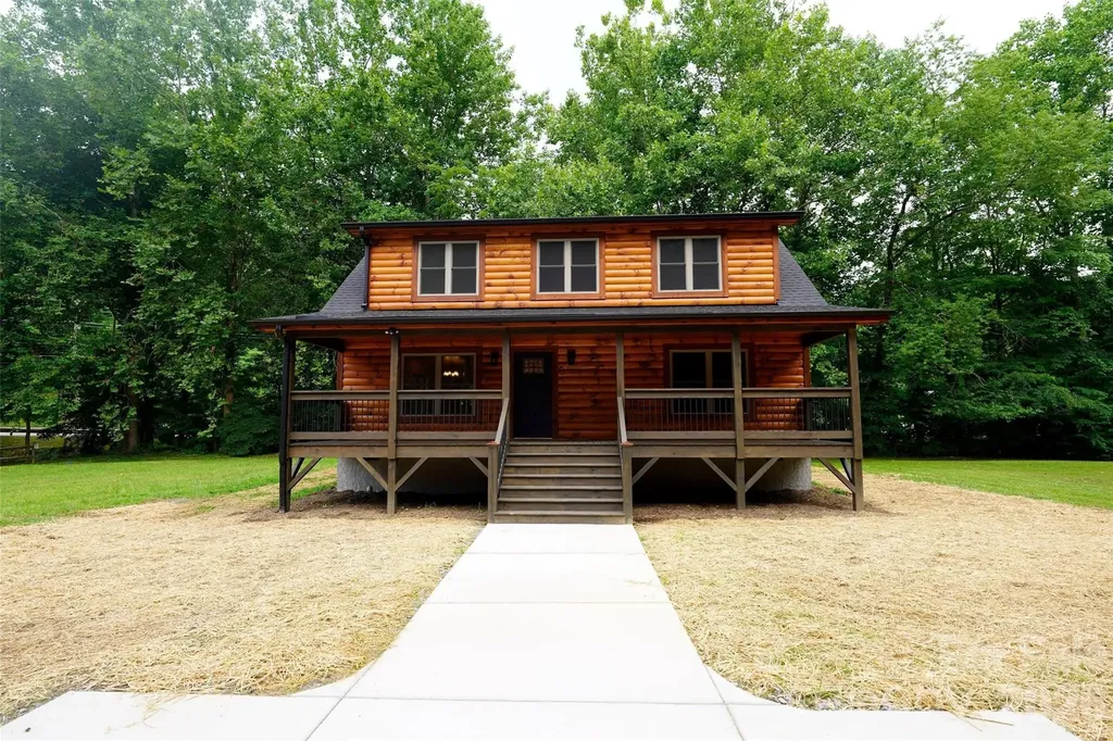81 Breezy Creek Lane Maggie Valley NC 28751