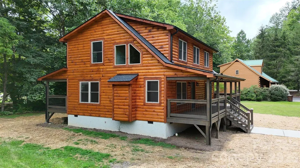 81 Breezy Creek Lane Maggie Valley NC 28751