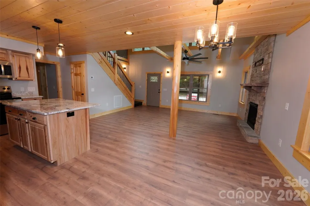 81 Breezy Creek Lane Maggie Valley NC 28751
