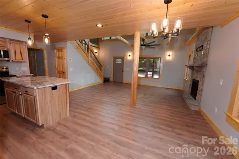 81 Breezy Creek Lane Maggie Valley NC 28751