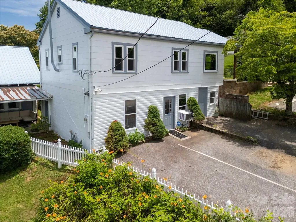 800 Main Street Bryson City NC 28713