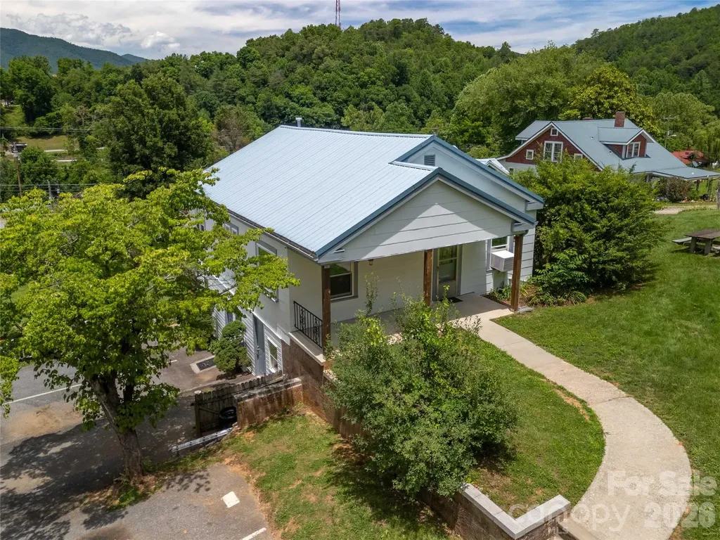 800 Main Street Bryson City NC 28713