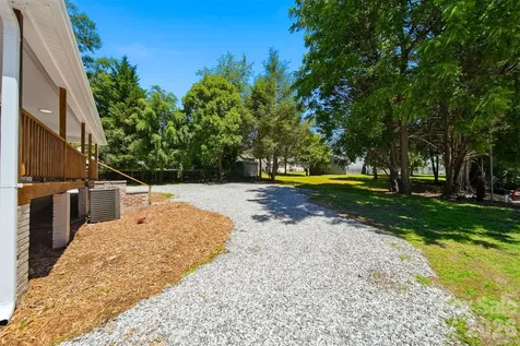 1303 S Sterling Street Morganton NC 28655