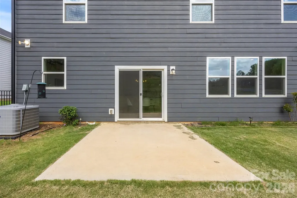 152 Lancashire Court Denver NC 28037