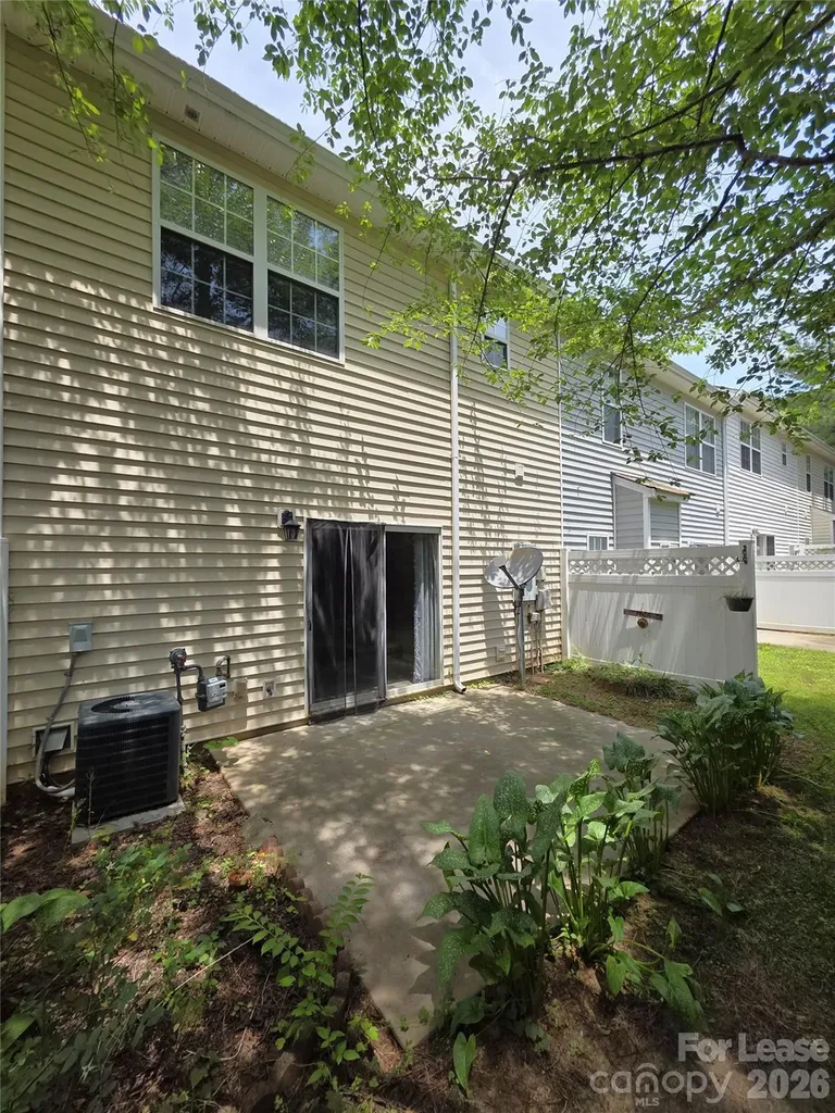 15417 Tully House Court Charlotte NC 28277