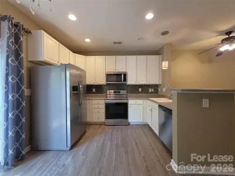 15417 Tully House Court Charlotte NC 28277