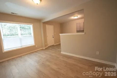 5351 Esther Lane Charlotte NC 28214
