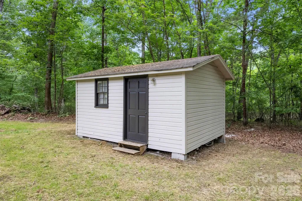 36183 Davis Drive Albemarle NC 28001