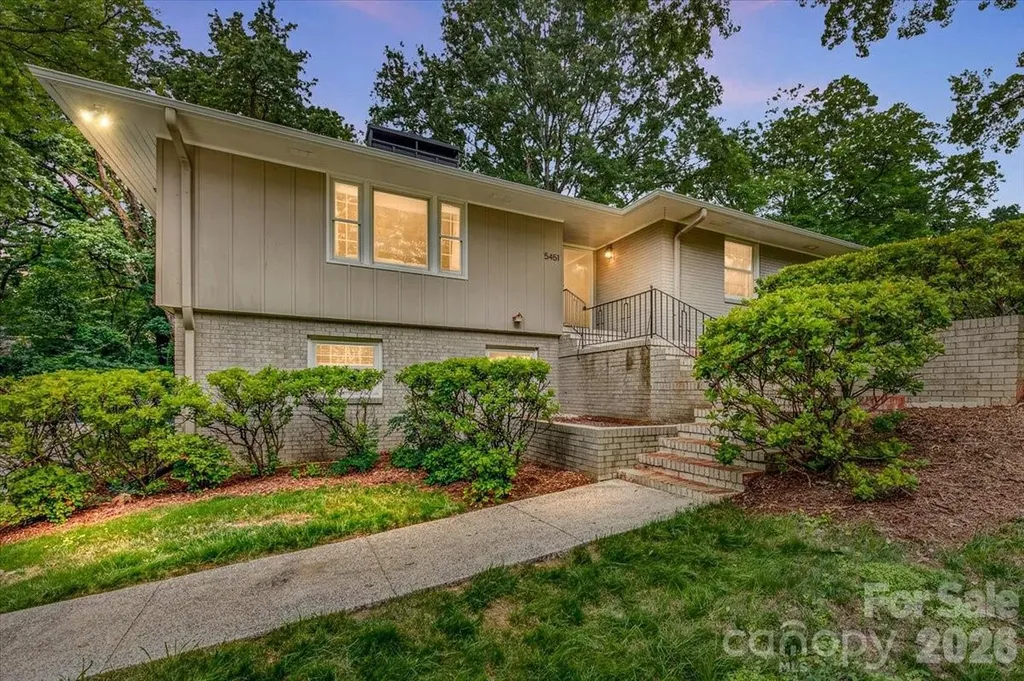 Charlotte NC, 5451 Addison Drive
