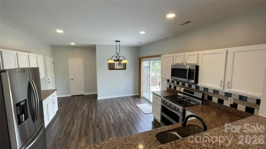 17425 Westmill Lane Charlotte NC 28277