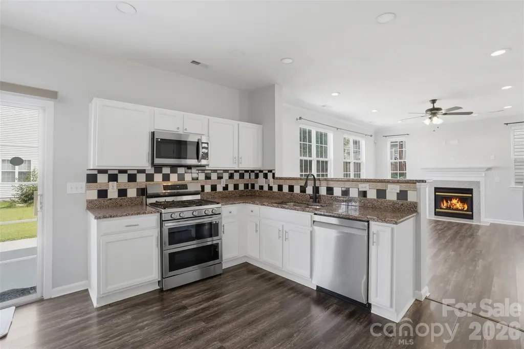 17425 Westmill Lane Charlotte NC 28277