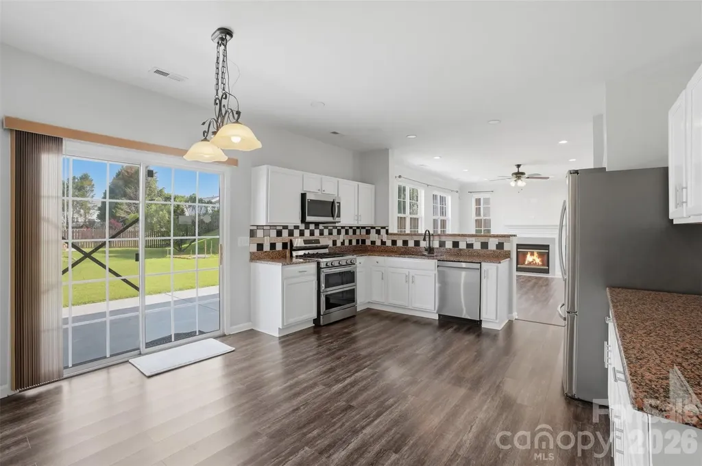 17425 Westmill Lane Charlotte NC 28277
