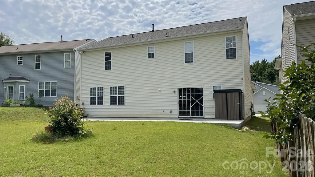 17425 Westmill Lane Charlotte NC 28277