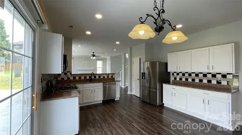 17425 Westmill Lane Charlotte NC 28277