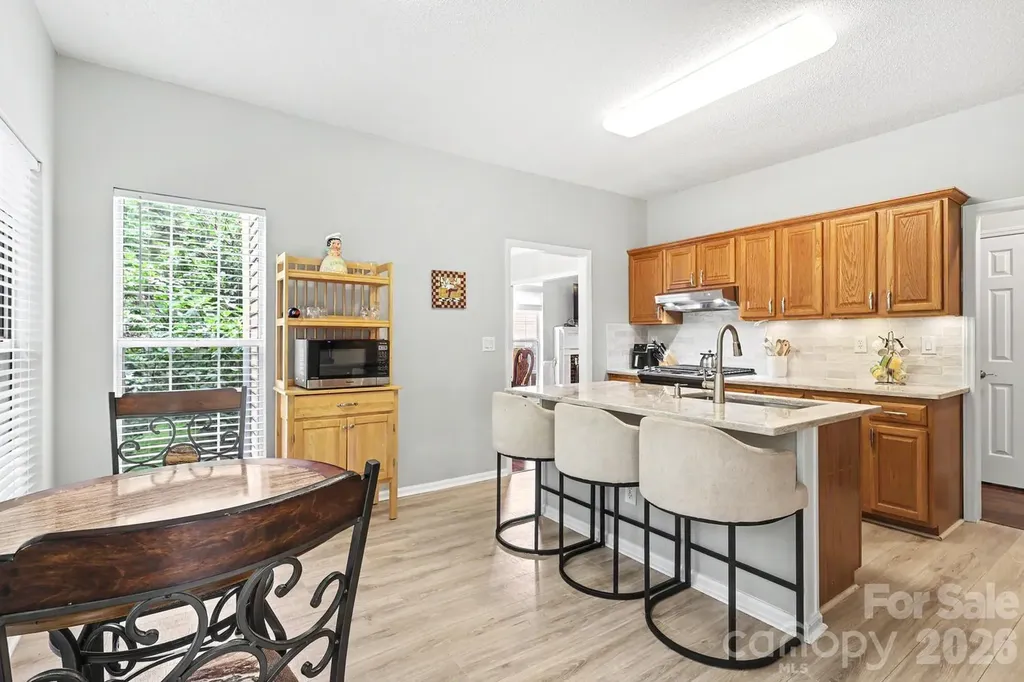 4710 Kirkgard Trail Charlotte NC 28269