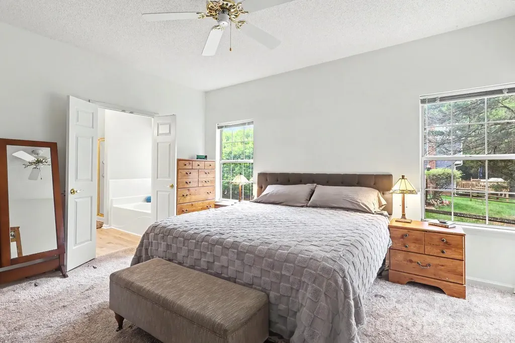 4710 Kirkgard Trail Charlotte NC 28269