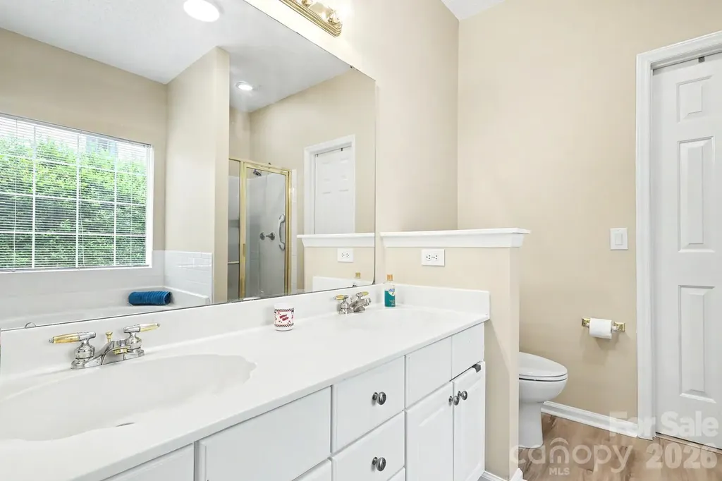 4710 Kirkgard Trail Charlotte NC 28269