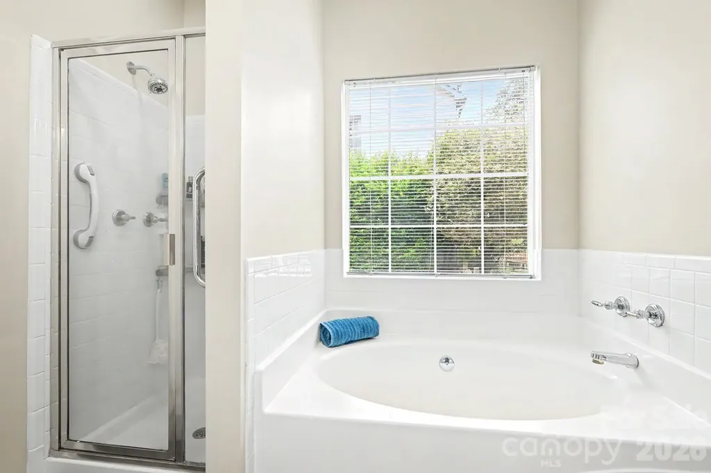 4710 Kirkgard Trail Charlotte NC 28269