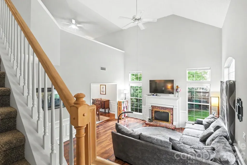 4710 Kirkgard Trail Charlotte NC 28269