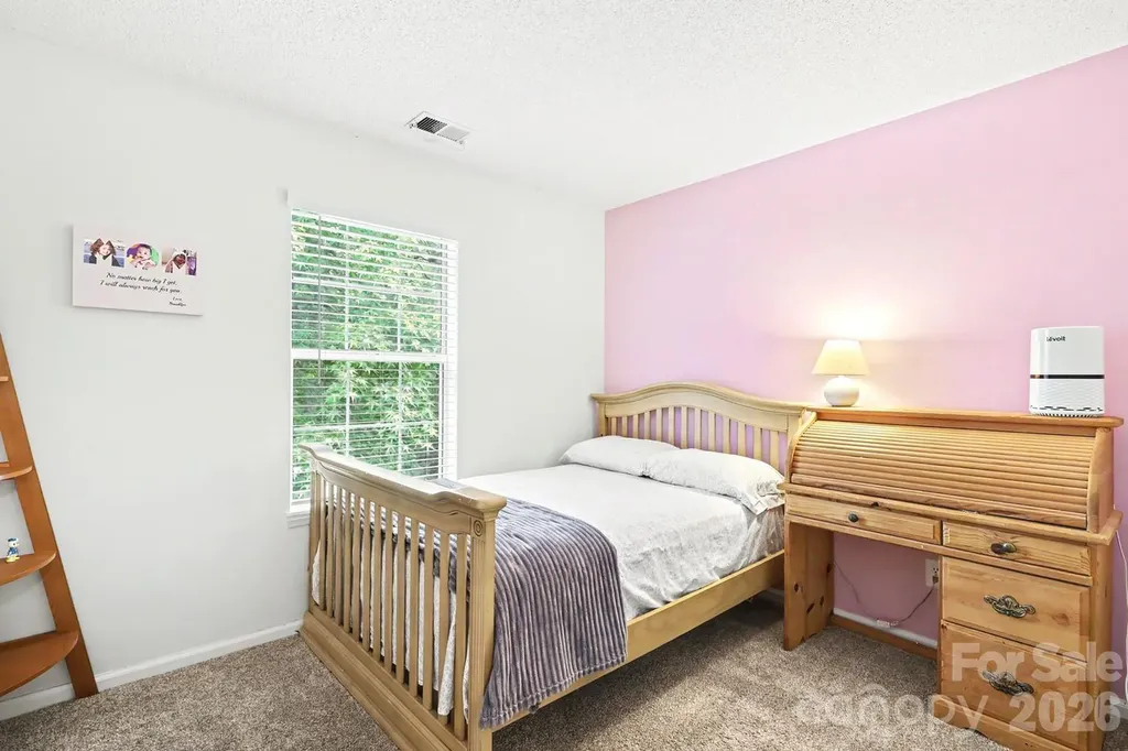 4710 Kirkgard Trail Charlotte NC 28269