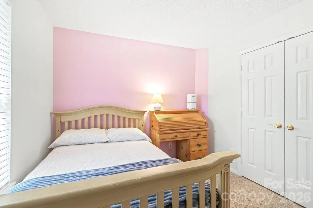 4710 Kirkgard Trail Charlotte NC 28269