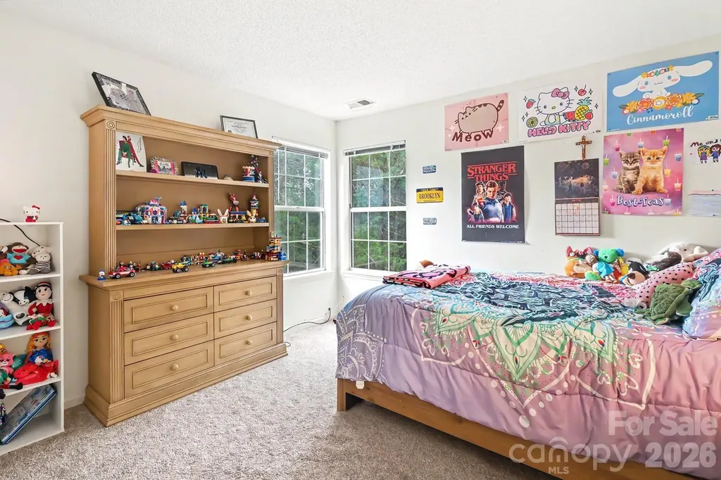 4710 Kirkgard Trail Charlotte NC 28269