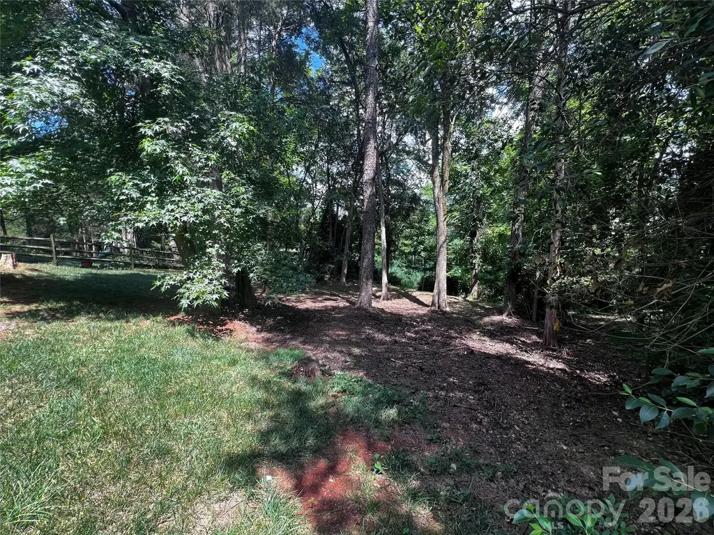 4710 Kirkgard Trail Charlotte NC 28269