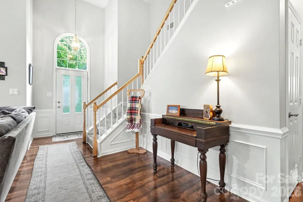 4710 Kirkgard Trail Charlotte NC 28269