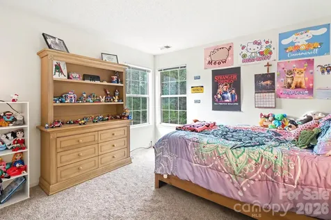4710 Kirkgard Trail Charlotte NC 28269