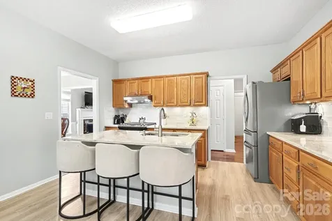 4710 Kirkgard Trail Charlotte NC 28269