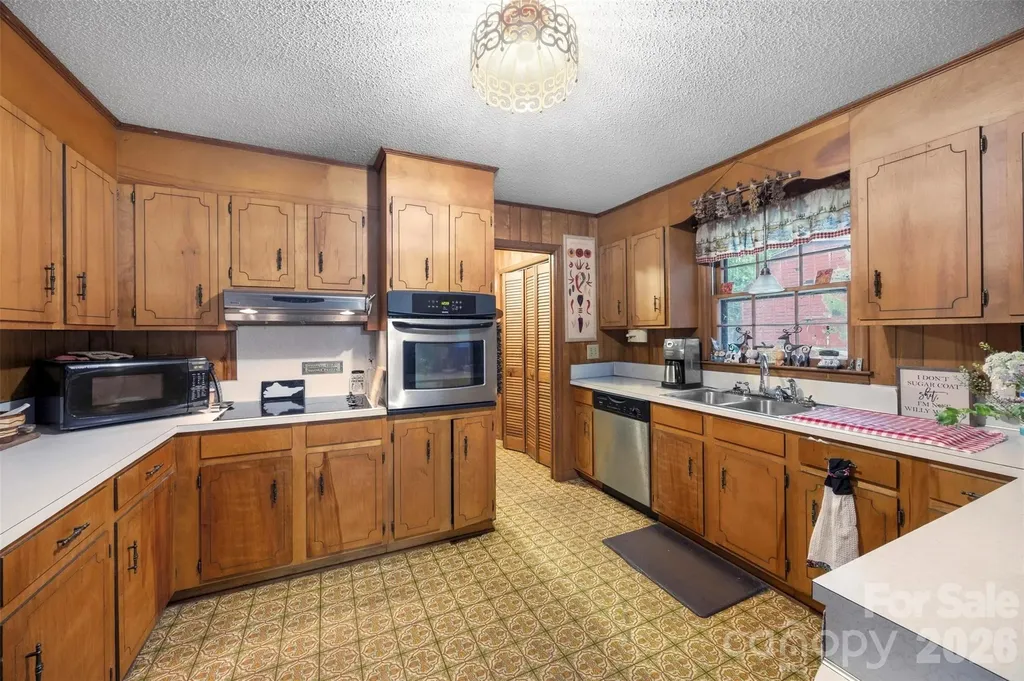 5139 E Dixon Boulevard Kings Mountain NC 28086