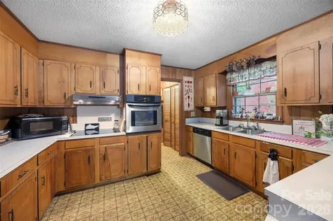 5139 E Dixon Boulevard Kings Mountain NC 28086