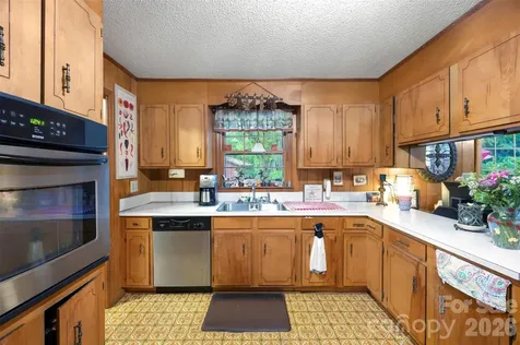 5139 E Dixon Boulevard Kings Mountain NC 28086