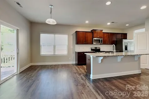 9410 Segundo Lane Charlotte NC 28278