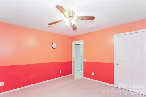 10313 Scotch Pine Circle Charlotte NC 28262