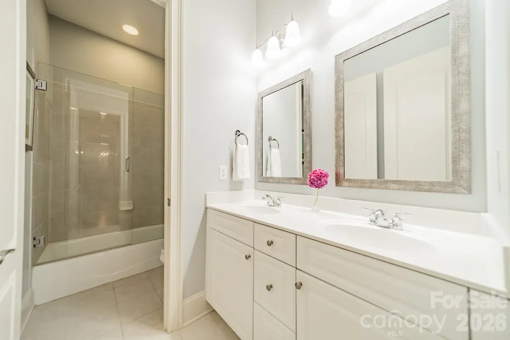 14806 Ballantyne Glen Way Charlotte NC 28277