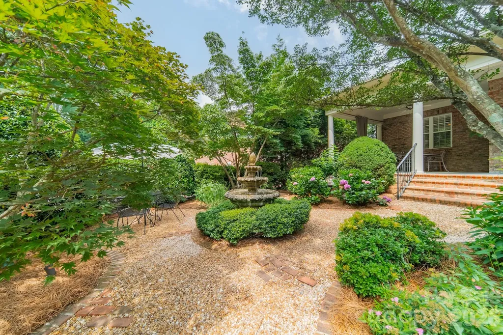 14806 Ballantyne Glen Way Charlotte NC 28277