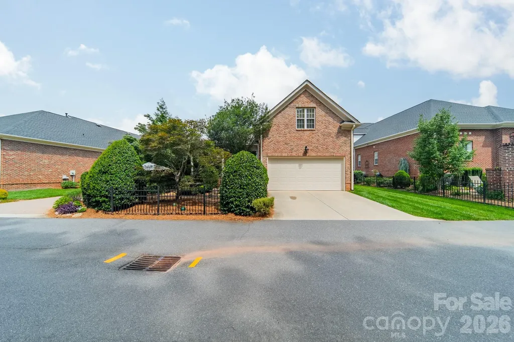 14806 Ballantyne Glen Way Charlotte NC 28277