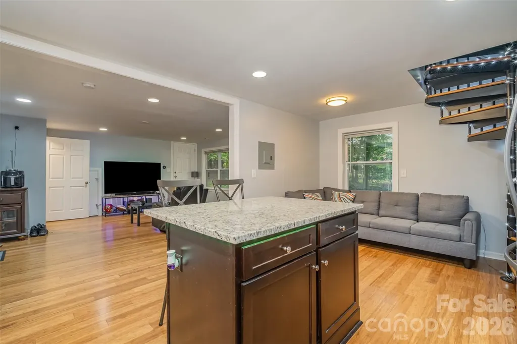 6200 Old Providence Road Charlotte NC 28226