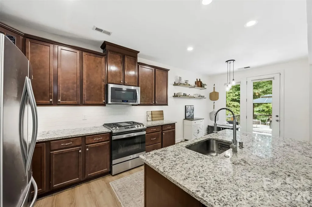 7116 Toxaway Lane Charlotte NC 28269