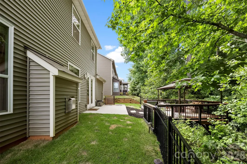 7116 Toxaway Lane Charlotte NC 28269