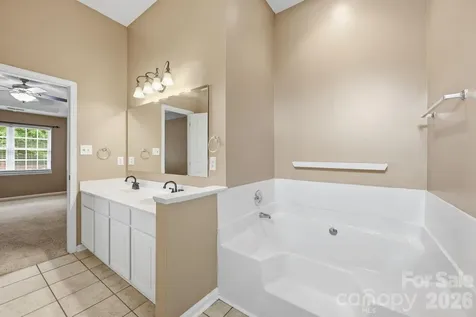 9421 Foggy Meadow Road Charlotte NC 28269