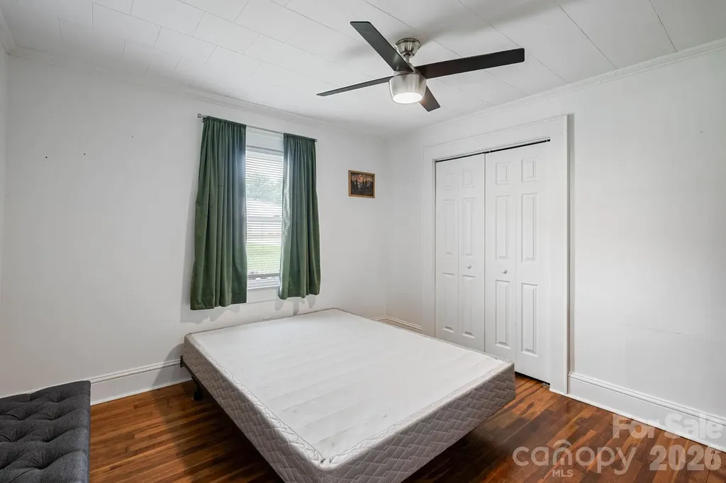 1674 Harris Henrietta Road Forest City NC 28043